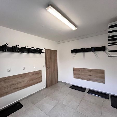 Krusnohorske Strane Apartamento Loučná pod Klínovcem Exterior foto