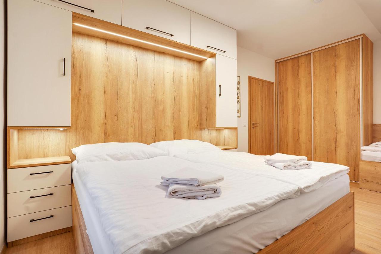 Krusnohorske Strane Apartamento Loučná pod Klínovcem Exterior foto