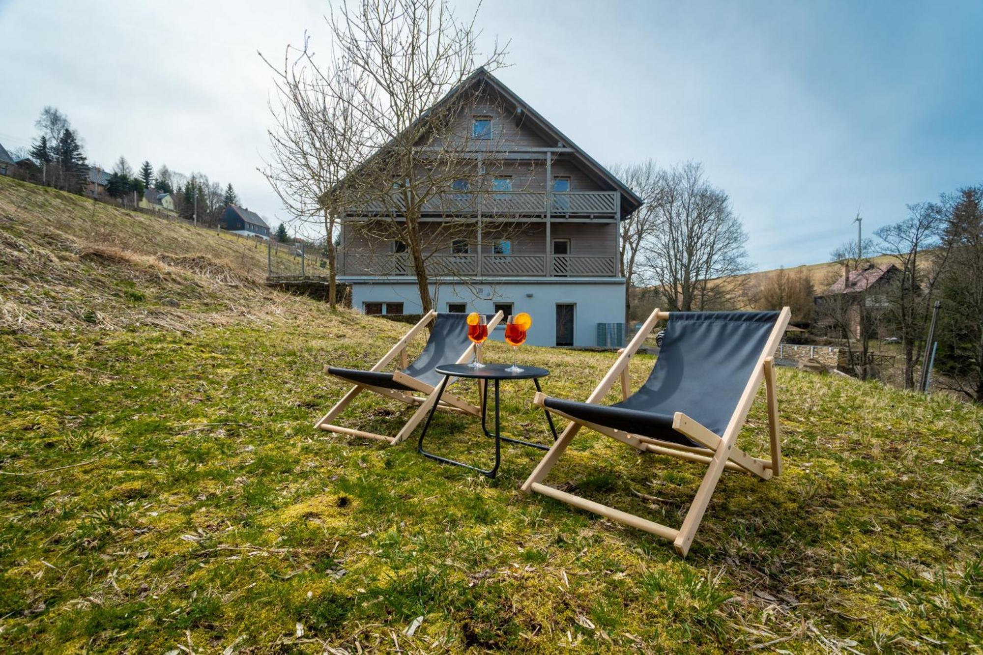 Krusnohorske Strane Apartamento Loučná pod Klínovcem Exterior foto