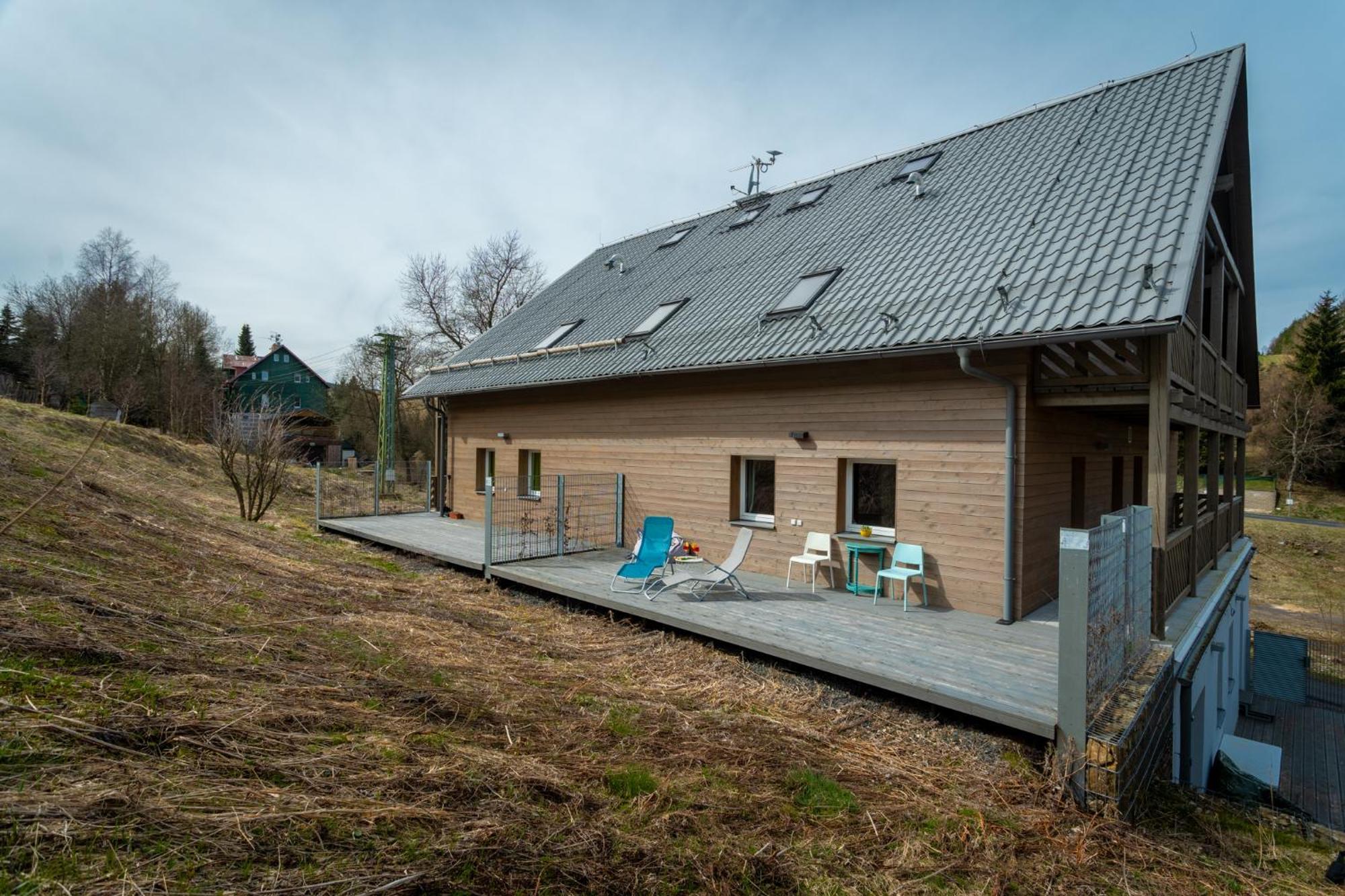 Krusnohorske Strane Apartamento Loučná pod Klínovcem Exterior foto